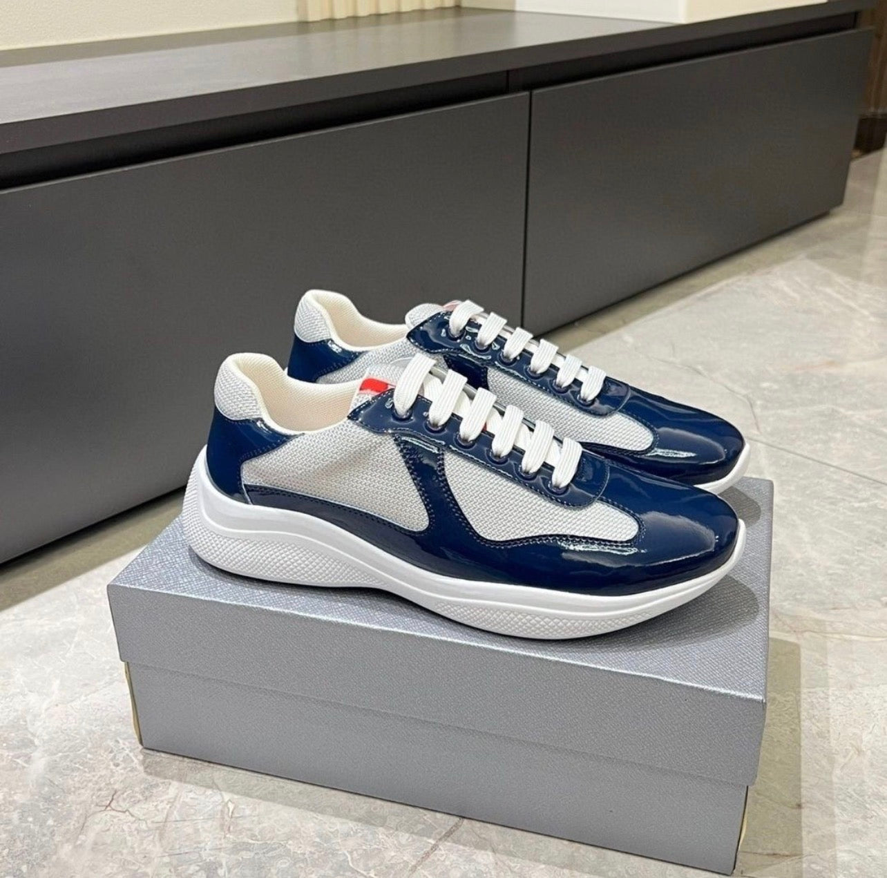 CHAUSSURE PRADA BLEU 💫